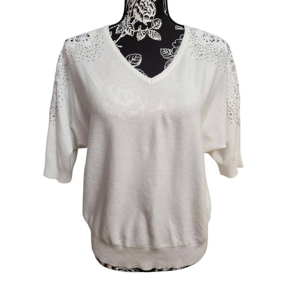 Liv Milano V-Neck Chic  Sweater with Lace Sleeves